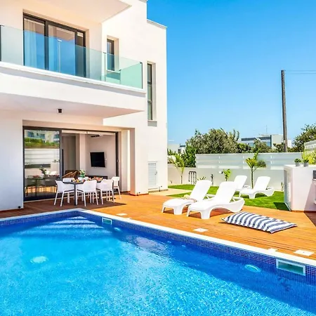 Villa Sol E Mar 1 Protarász
